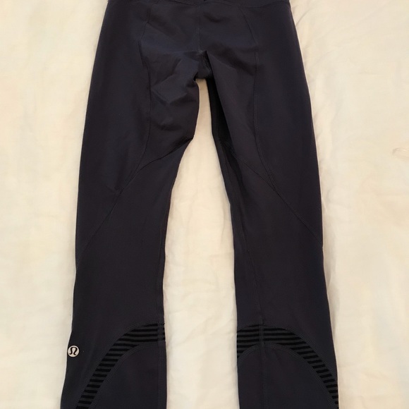 Lululemon 7/8 leggings - Picture 2 of 5